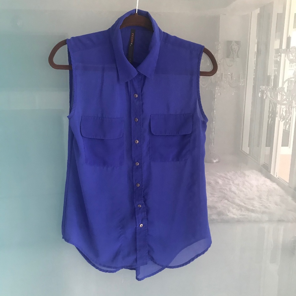 Blue sleeveless blouse size small